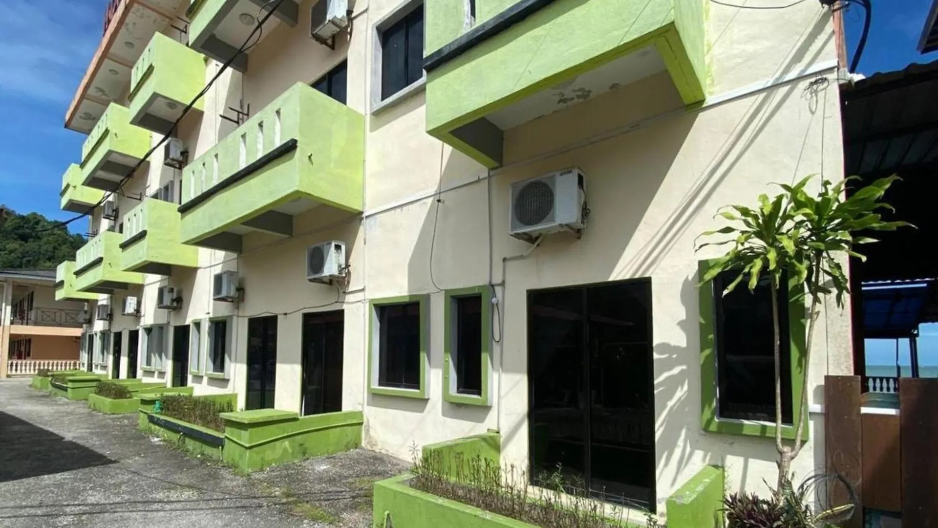 Capital O 91094 Hotel & Chalet Sportfishing Batu Ferringhi