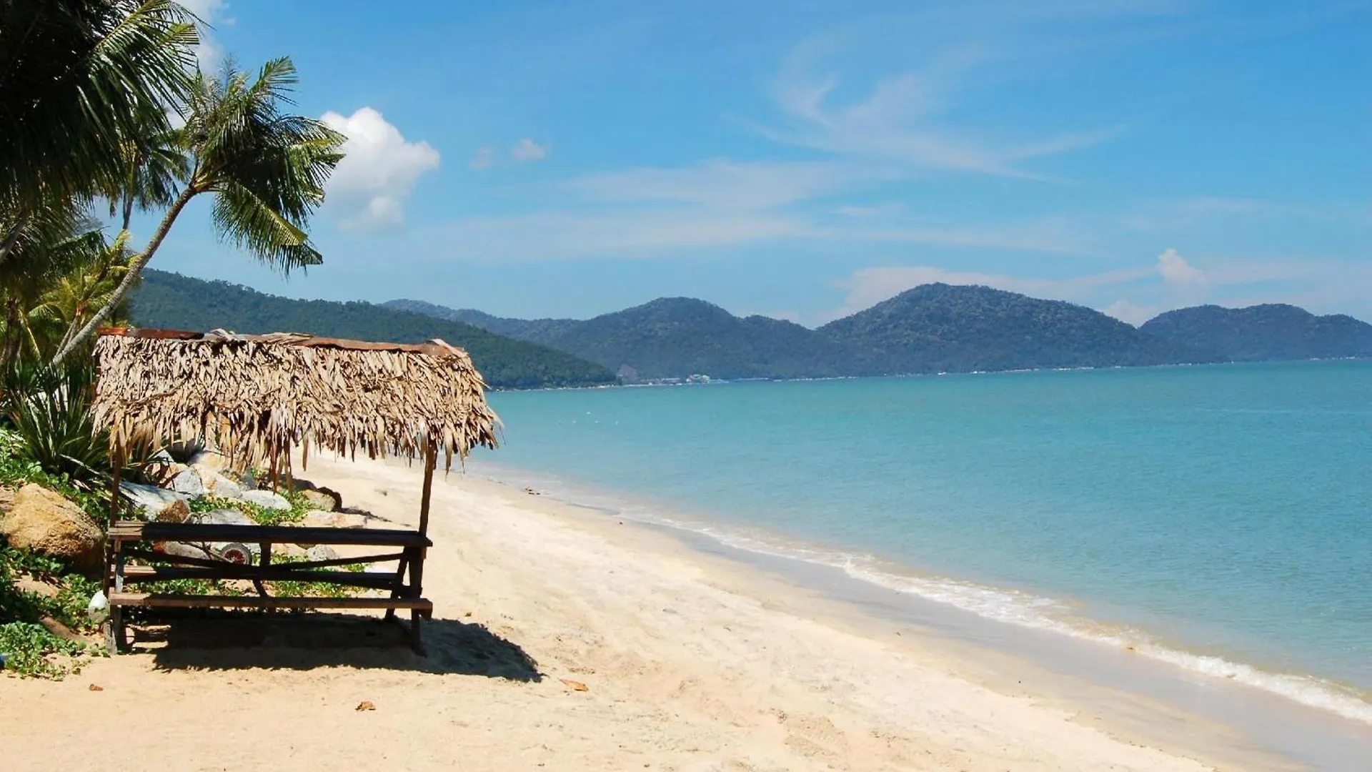 Capital O 91094 Hotel & Chalet Sportfishing Batu Feringgi Ma­lay­sia