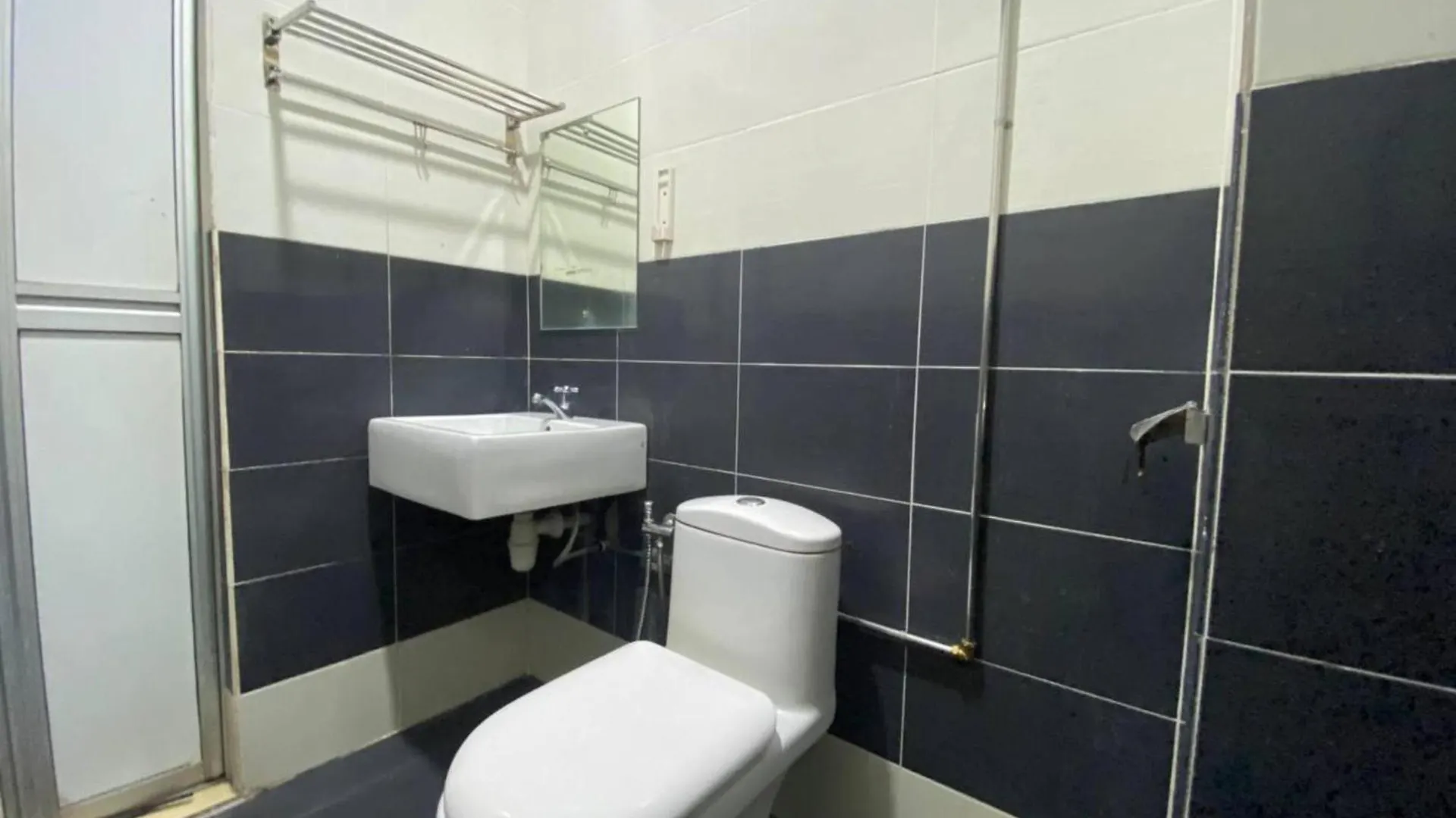 Capital O 91094 Hotel & Chalet Sportfishing Бату-Ферринги